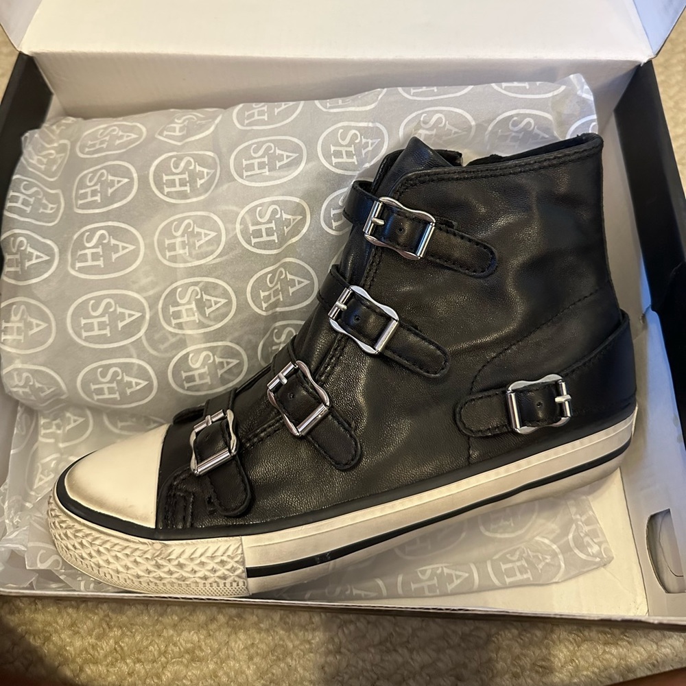 New Ash sneakers!
